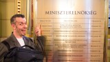 Workblog: V.T. - Secret Area - Parlament premier